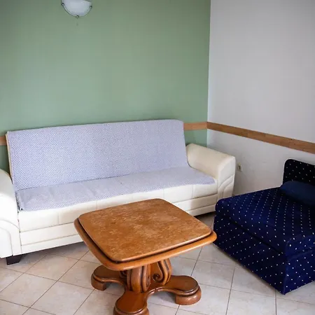 Luka Appartement *